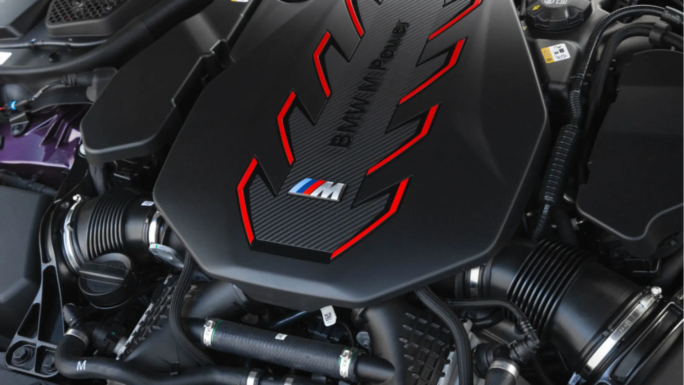 BMW M5 Touring Individual Daytonaviolett leder Meriono Silverstone Schwarz G99
