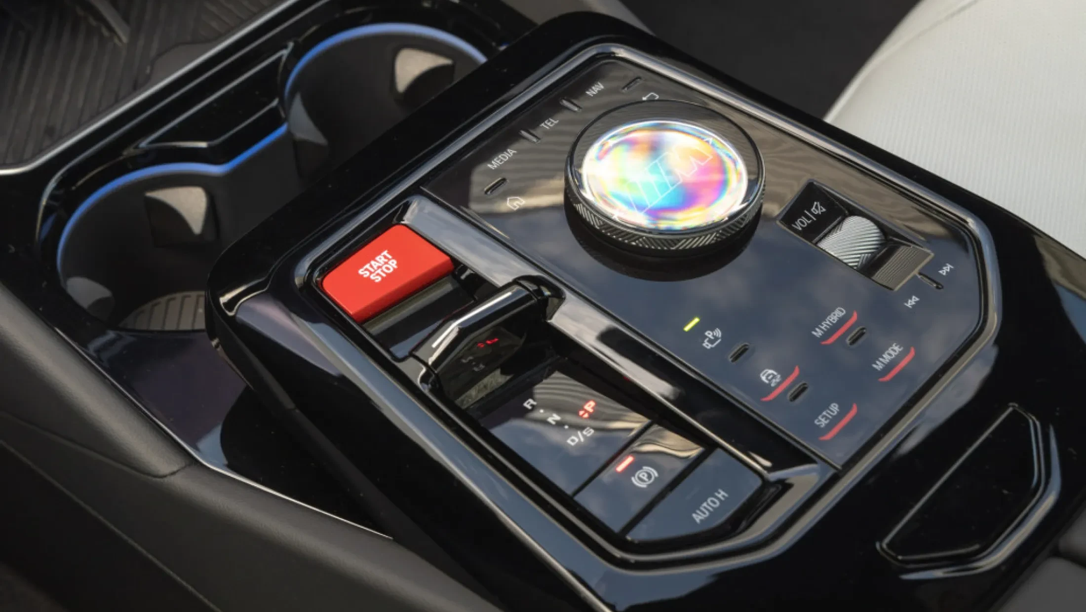 BMW M5 Touring Individual Daytonaviolett leder Meriono Silverstone Schwarz G99