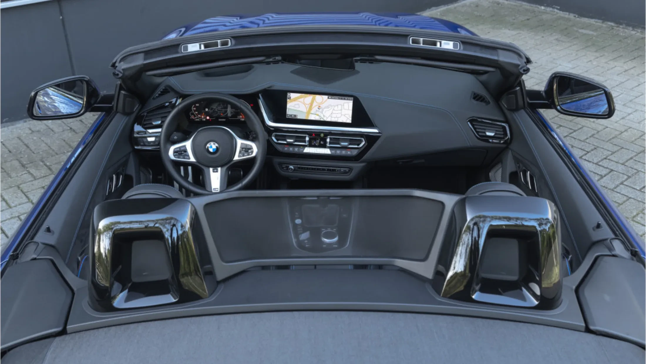BMW Z4 Roadster M40i Manual Portimao Blau